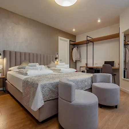 krevet i doručak Seven Seas 4*