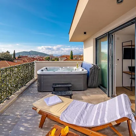 Seven Seas Bed and breakfast