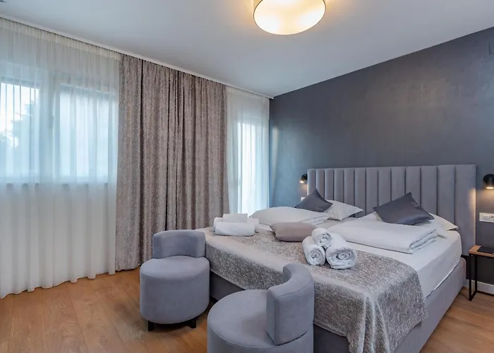 לינה וארוחת בוקר Seven Seas ספליט