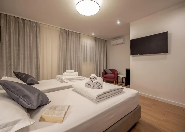 לינה וארוחת בוקר Seven Seas